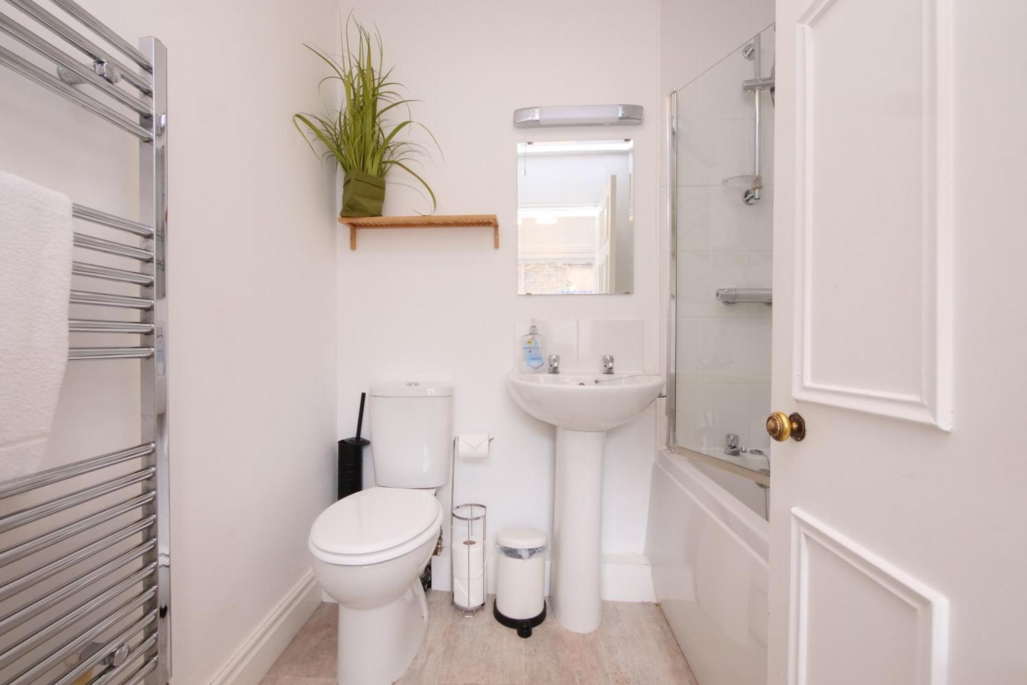 יורק Fifth Quarter Apartment With Free Parking מראה חיצוני תמונה